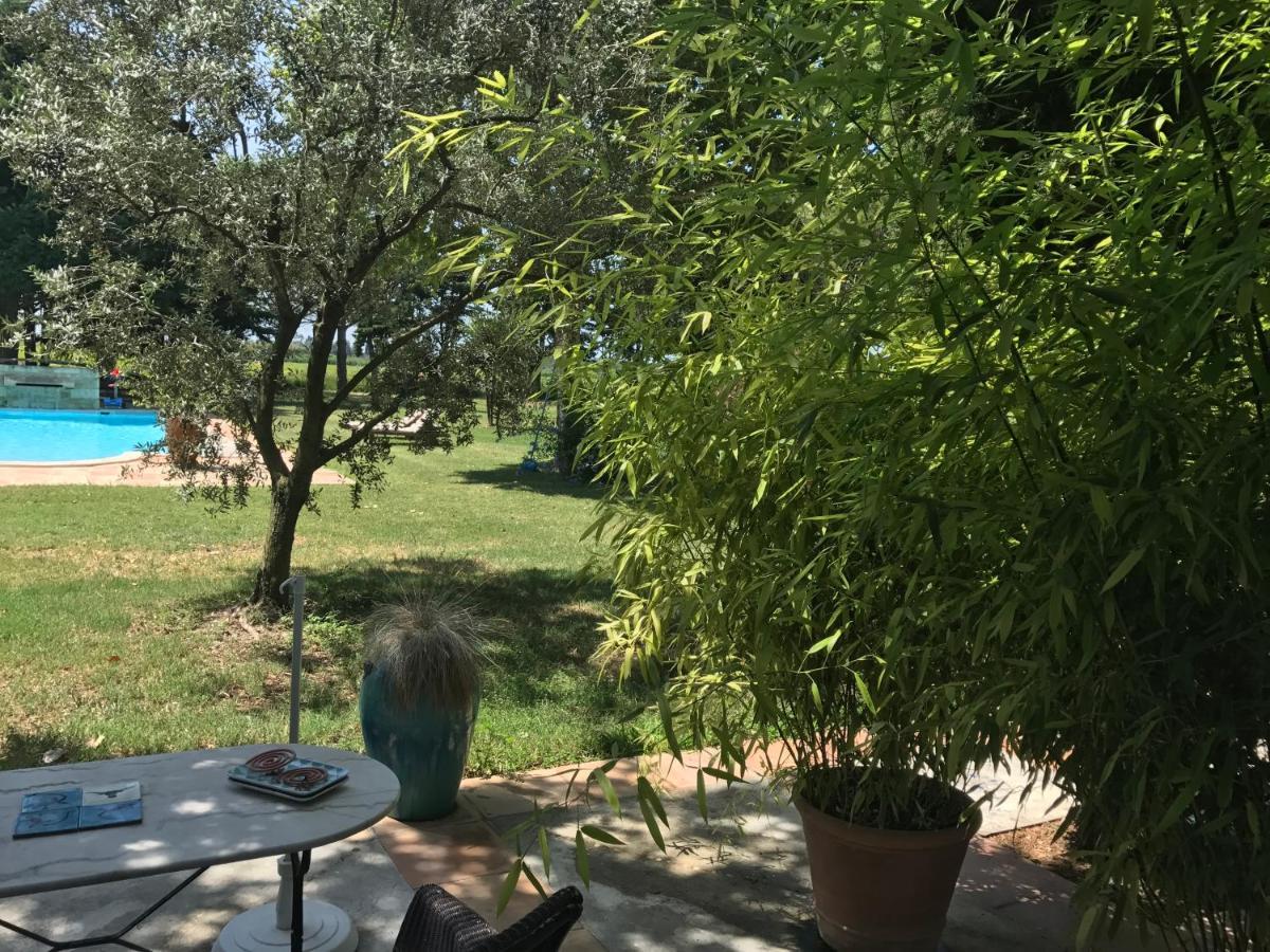 Mas Antonine Cigalle Arles Exterior foto