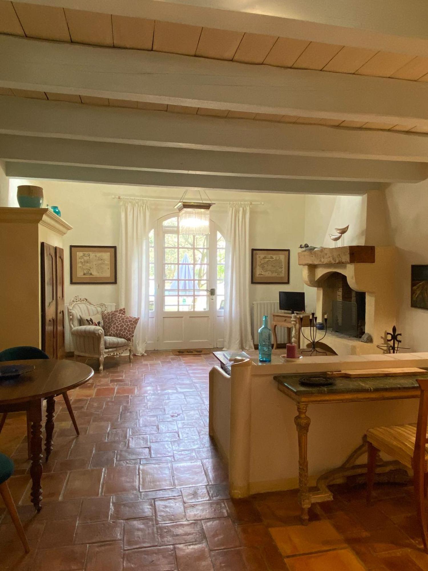 Mas Antonine Cigalle Arles Exterior foto